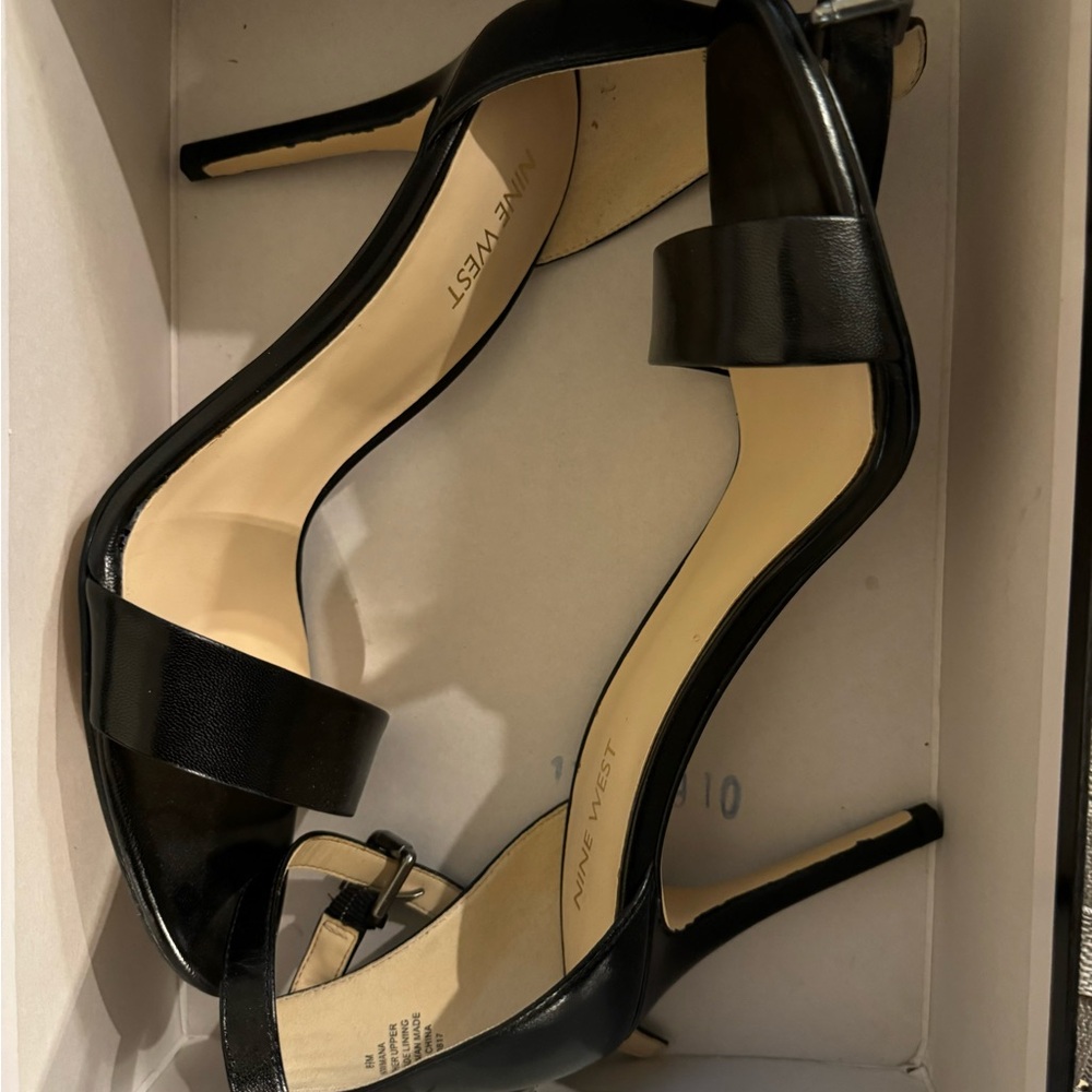 Nine West Nwmana Heels
